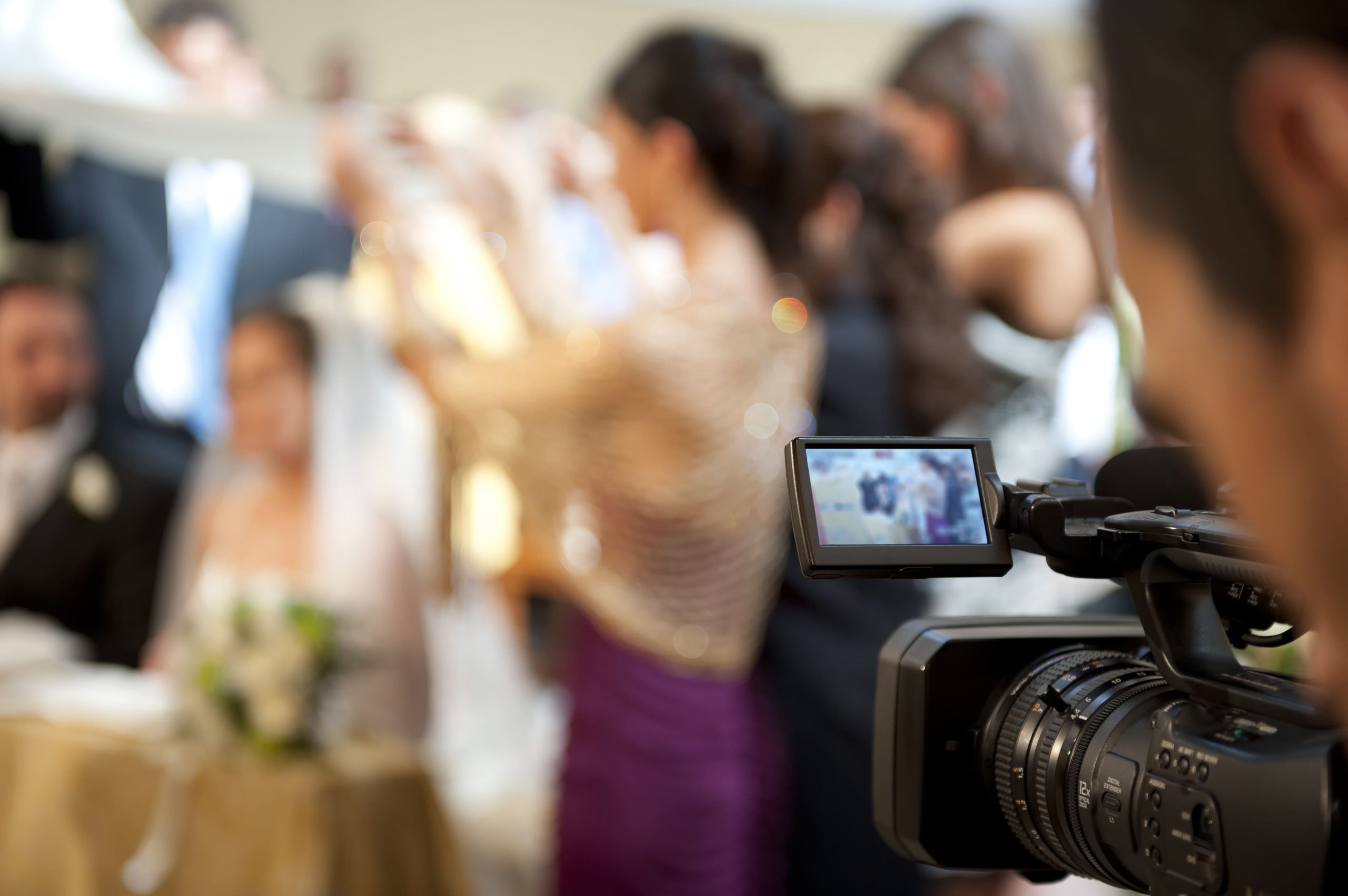 結婚式のエンドロール映像の撮影カメラマン募集