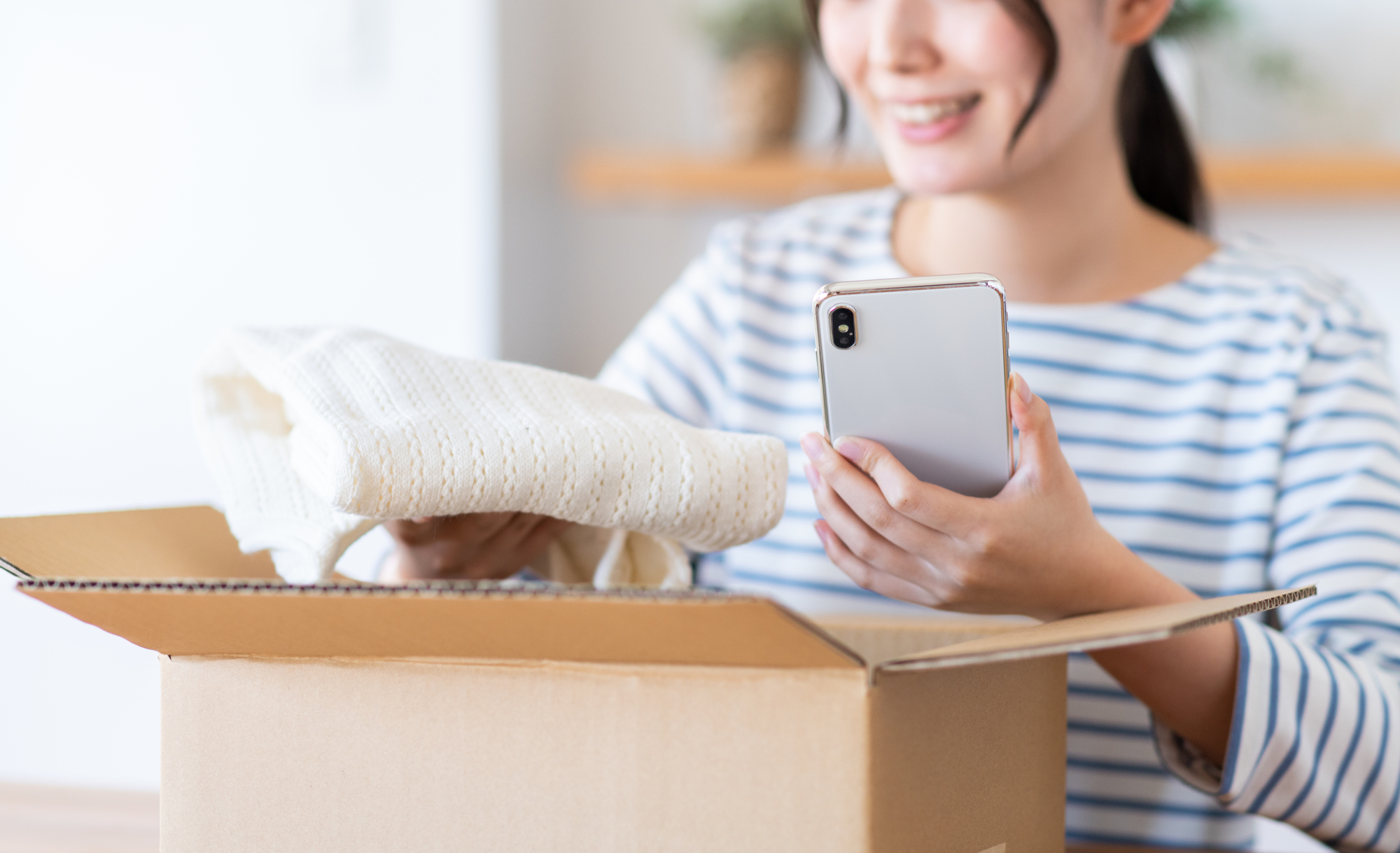 女性/不用品販売/スマホ/梱包/洋服