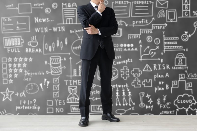 ビジネスマン/男性/考える