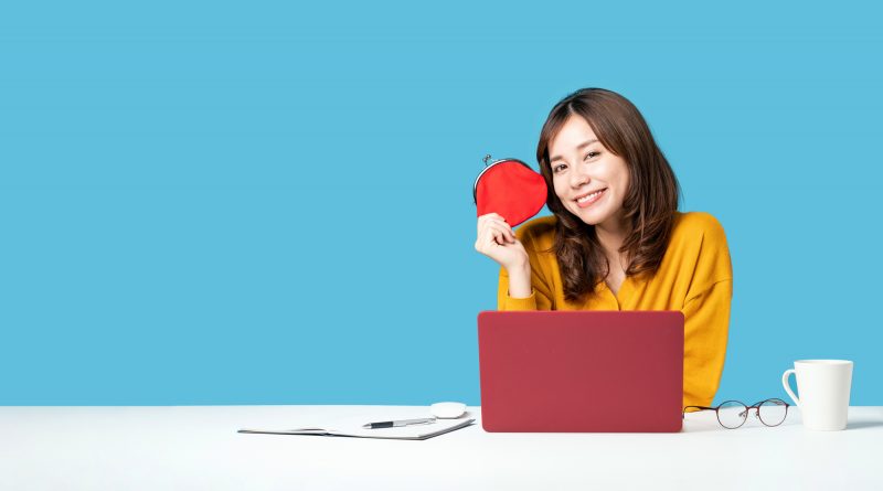 財布/女性/笑顔/パソコン