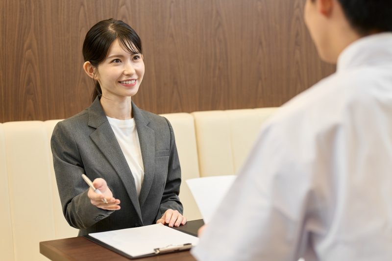営業職/女性/相談/案内