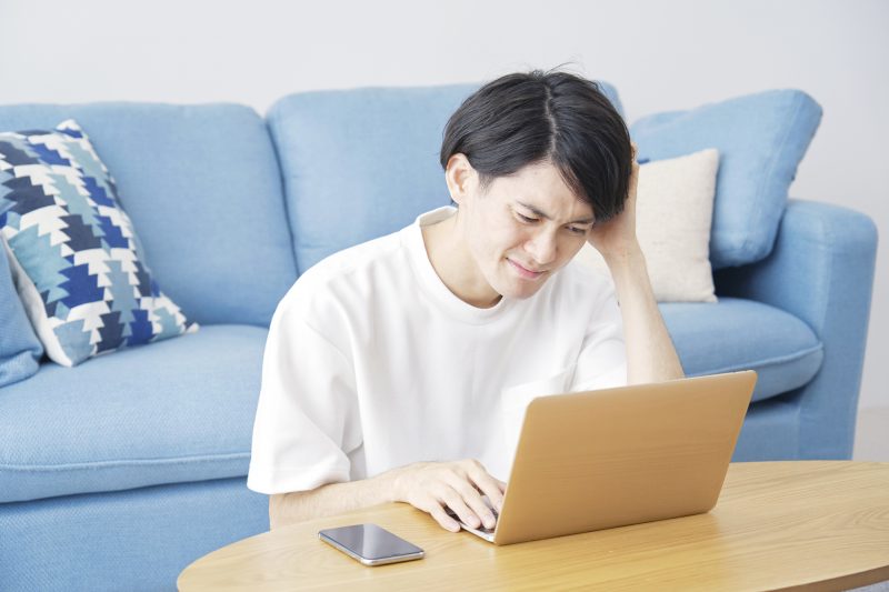 ノートパソコン/男性/在宅/困る